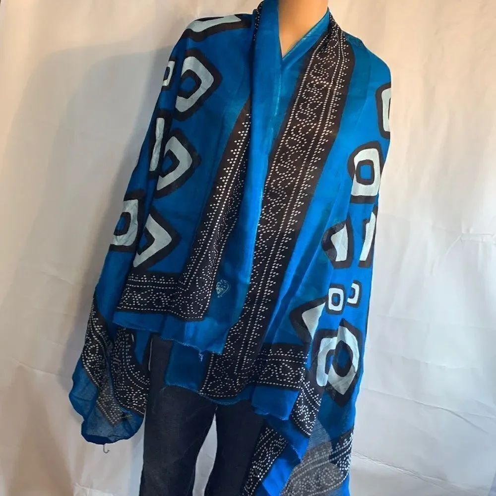 Pine Textiles Pakistan Light Weight Scarf Black Blue 60 Inches X 35 Inches